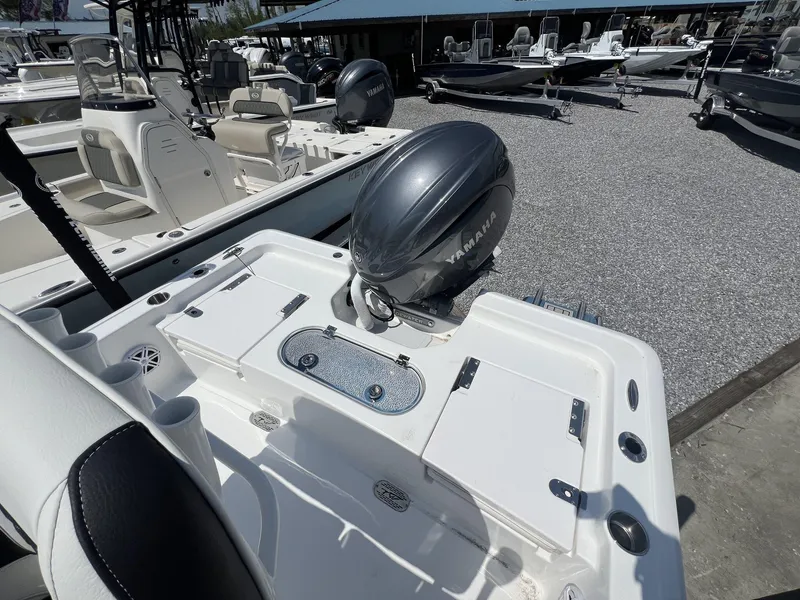 Slide: The Image of Tidewater 2110 Bay Max 2025 - 6