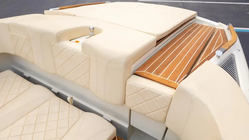 Slide: The Image of Chris-Craft Capri 27 2018 - 15