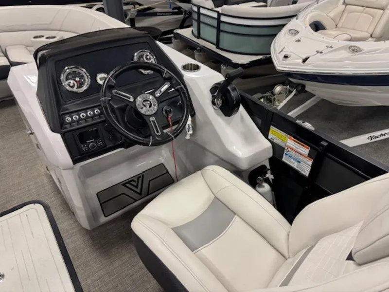 Slide: The Image of Viaggio By Misty Harbor Diamante Q D23Q 2021 - 3