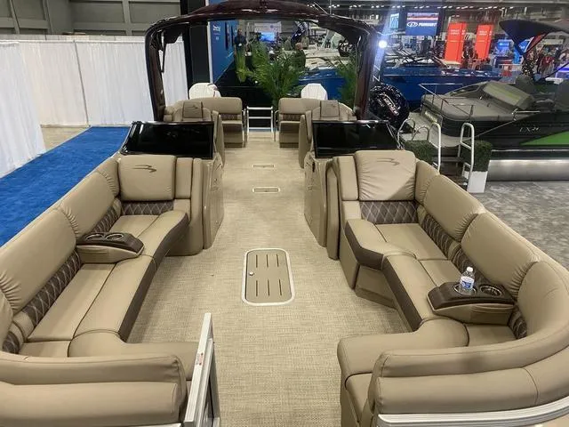 Slide: The Image of Bennington 30 QFBWA X2 2023 - 5