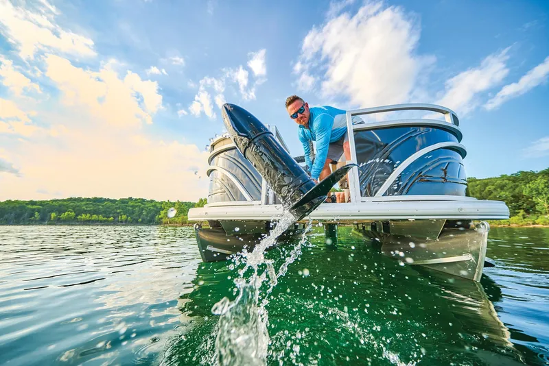 Slide: The Image of Sun Tracker SportFish 20 DLX 2025 - 71