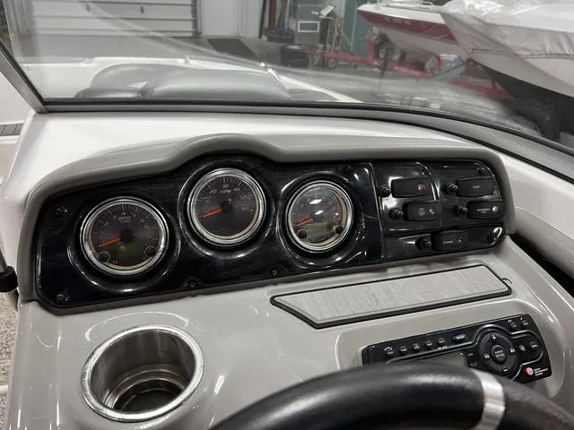 Slide: The Image of Yamaha 242 LTD 2011 - 16