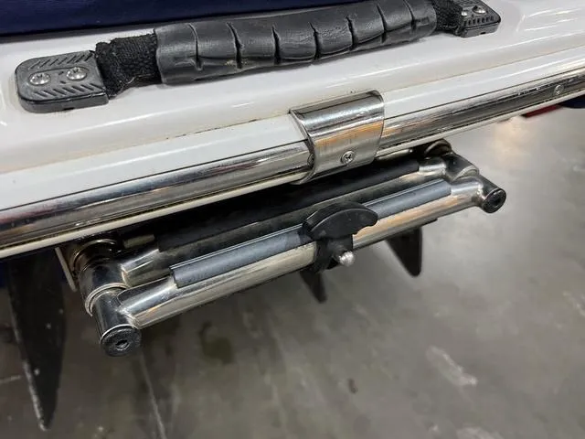 Slide: The Image of Yamaha 242 LTD 2011 - 5