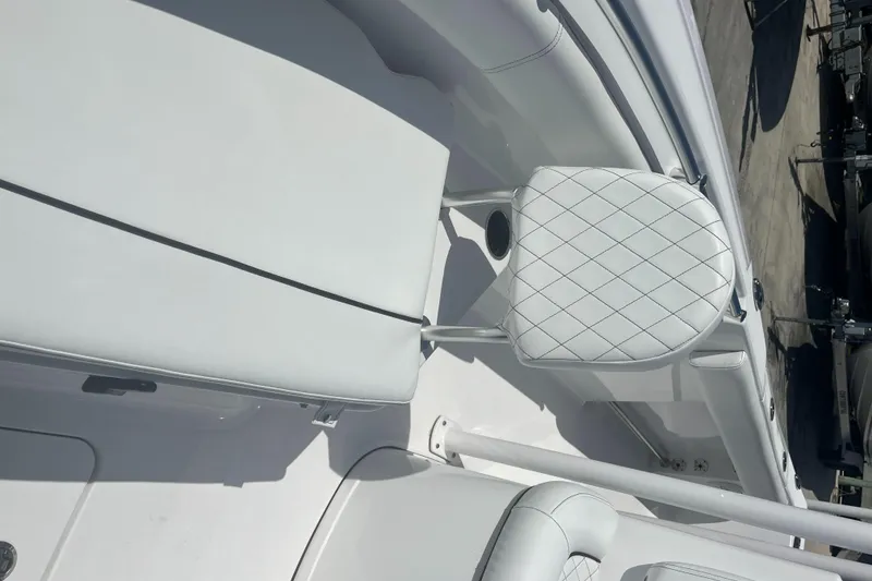 Slide: The Image of Sportsman Open 212 Center Console 2022 - 14