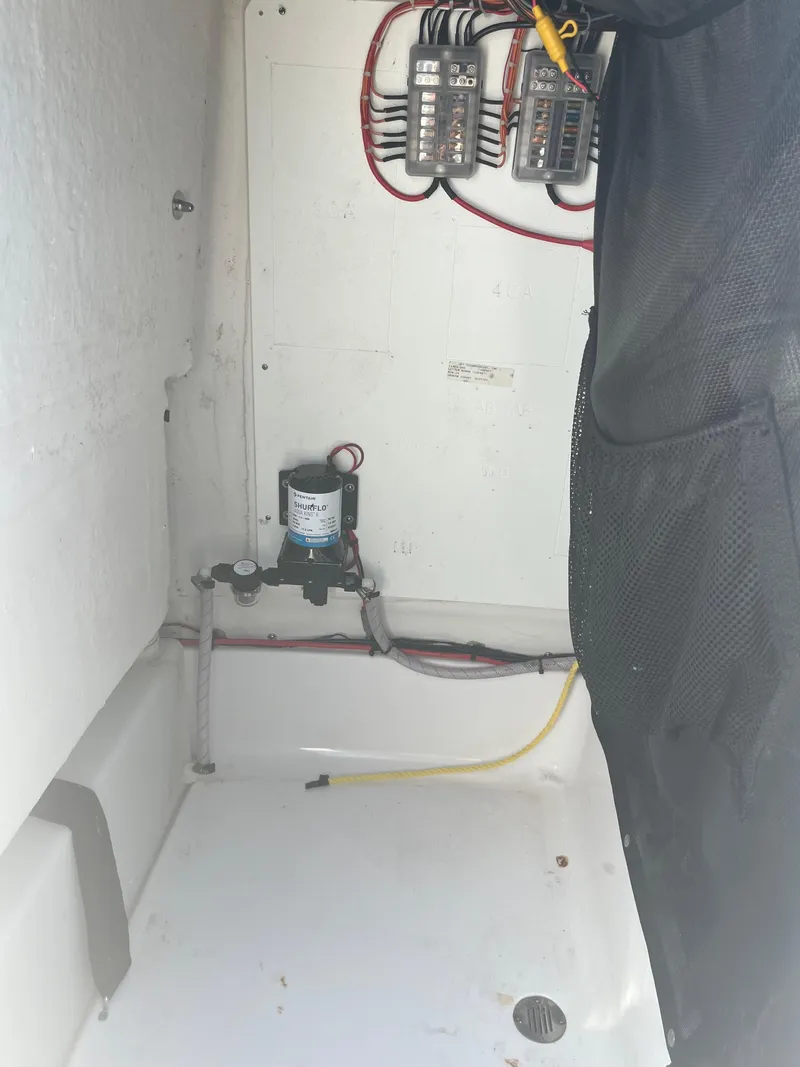 Slide: The Image of Sportsman Open 212 Center Console 2022 - 5