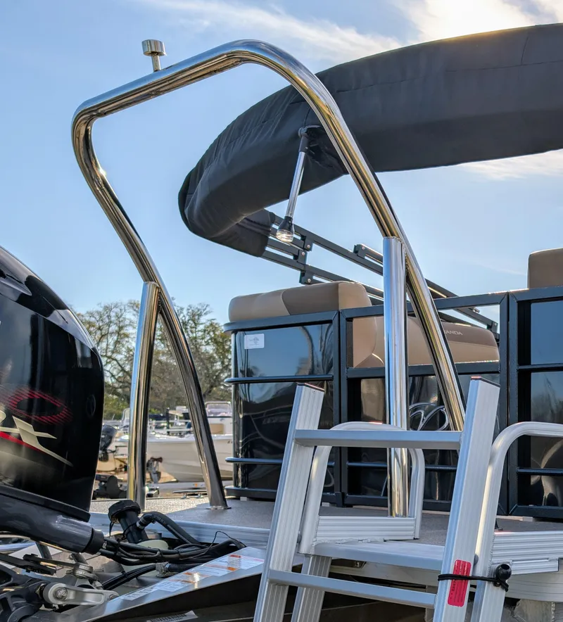 Slide: The Image of 2023 Veranda VR20RC pontoon boat with ladder and seating, featuring sleek design and modern amenities. - 4