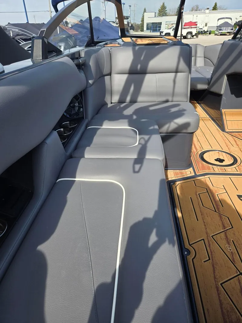 Slide: The Image of Moomba Craz 2025 - 14