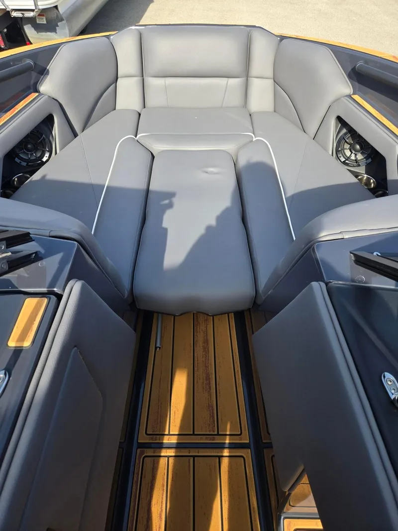 Slide: The Image of Moomba Craz 2025 - 18