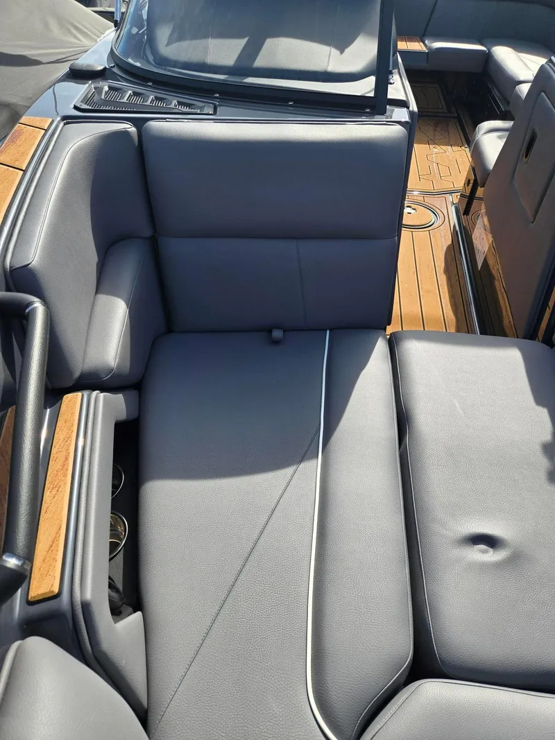 Slide: The Image of Moomba Craz 2025 - 19