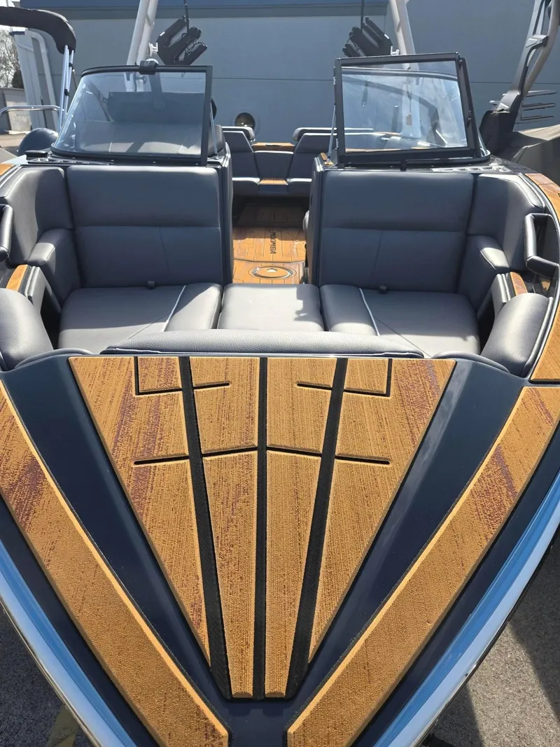 Slide: The Image of Moomba Craz 2025 - 3