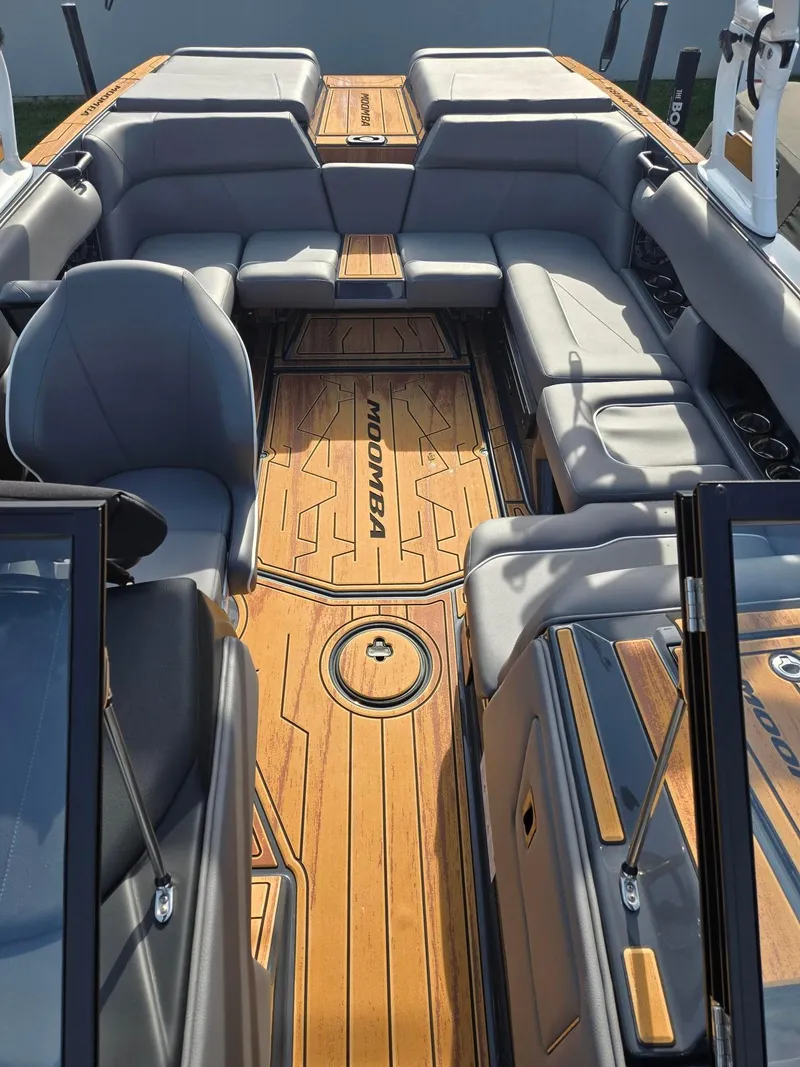 Slide: The Image of Moomba Craz 2025 - 5