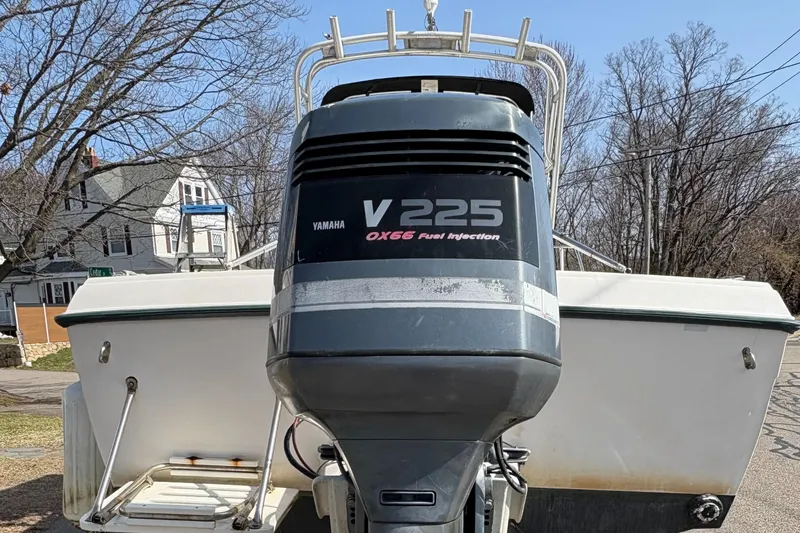 Slide: The Image of 1988 Grady-White 22 Seafarer boat with Yamaha V225 OX66 outboard engine. - 7