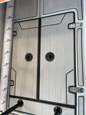 Slide: The Image of 2023 Veer V13 vehicle door with sleek design and modern hinges. - 9