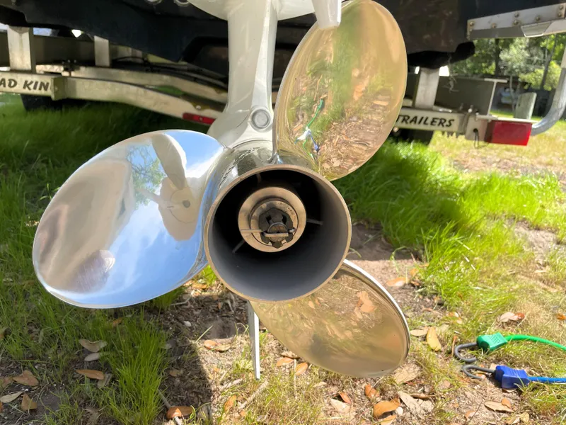 Slide: The Image of Propeller of 2020 Tidewater 2300 Carolina Bay boat on trailer, close-up view. - 17