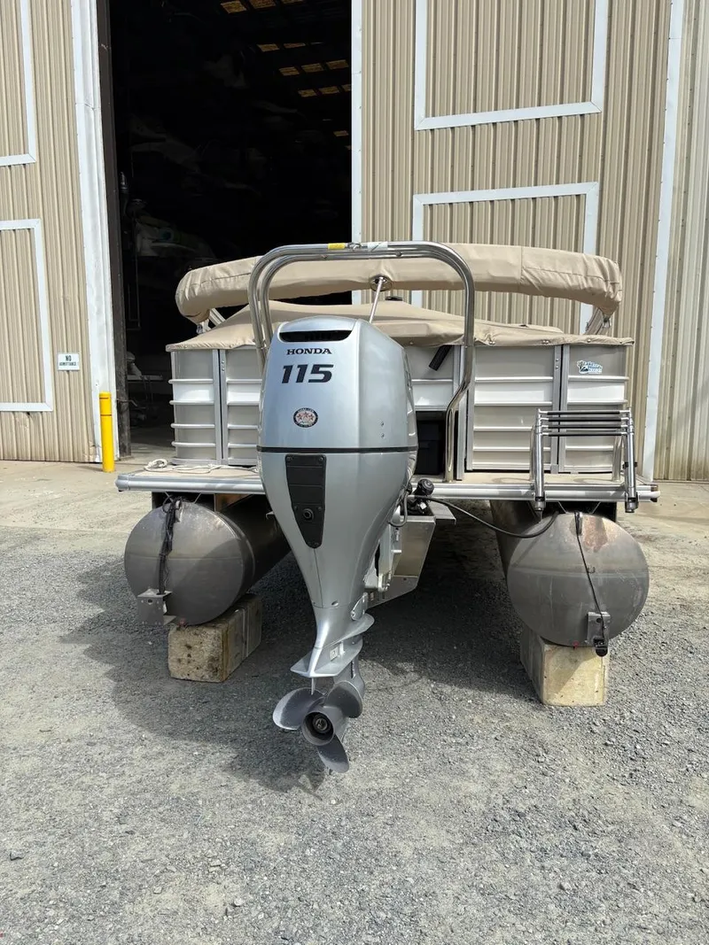 Slide: The Image of 2019 Sylvan 8520 Mirage F-n-C pontoon boat with Honda 115 outboard motor. - 4