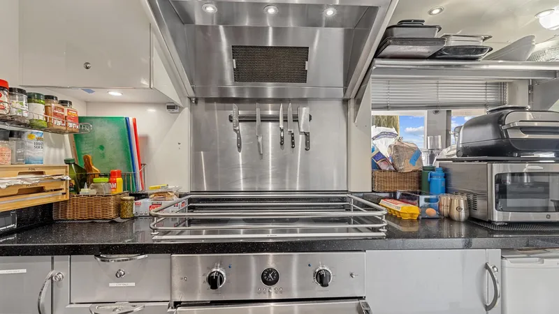 Slide: The Image of New Zealand Yachts Wave Piercer 2005 - 55