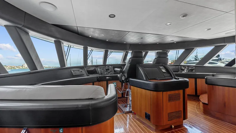 Slide: The Image of New Zealand Yachts Wave Piercer 2005 - 56