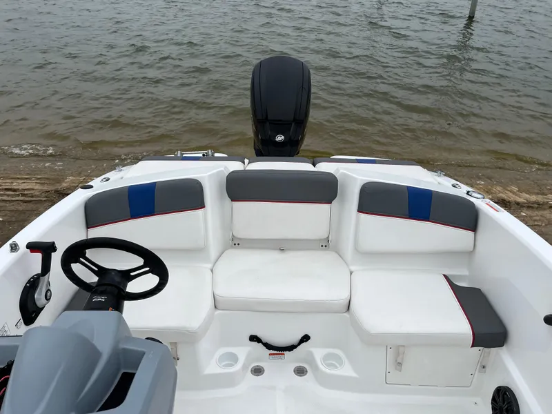 Slide: The Image of Tahoe T16 2022 - 50