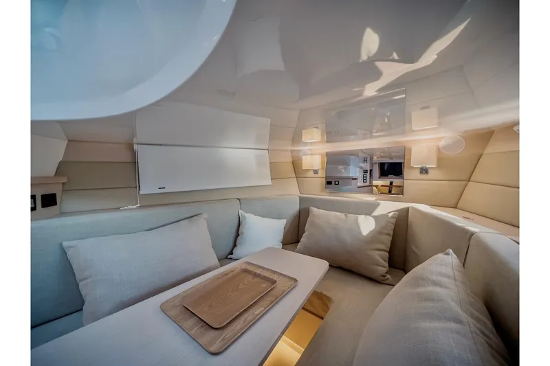 Slide: The Image of Tesoro T40 Inboard 2022 - 51