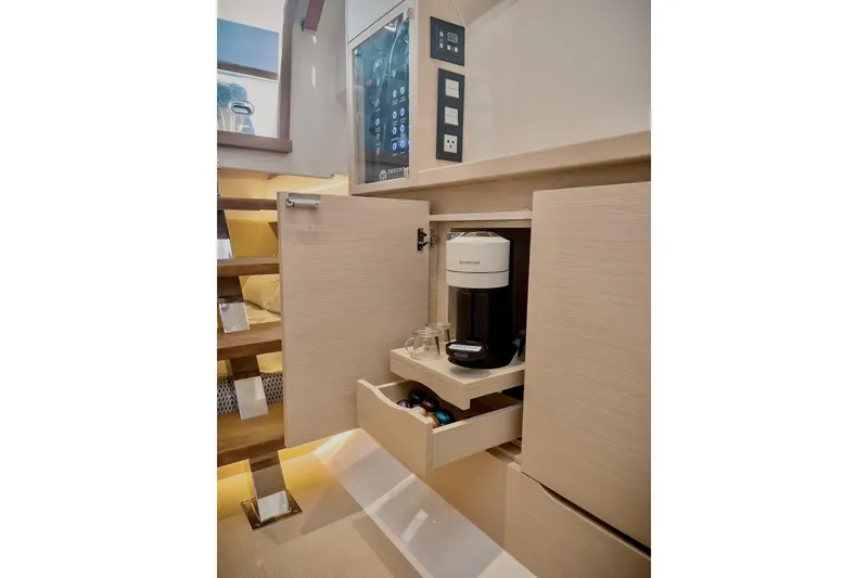 Slide: The Image of Tesoro T40 Inboard 2022 - 53