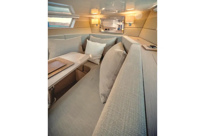 Slide: The Image of Tesoro T40 Inboard 2022 - 57