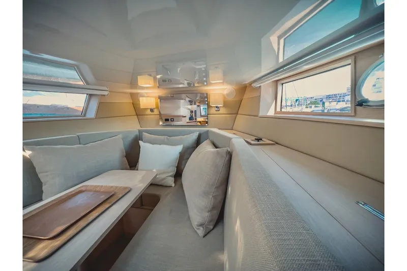 Slide: The Image of Tesoro T40 Inboard 2022 - 59