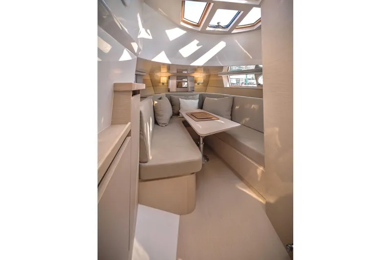 Slide: The Image of Tesoro T40 Inboard 2022 - 63