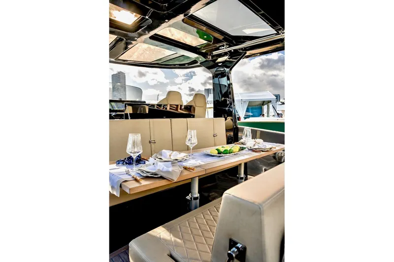 Slide: The Image of Tesoro T40 Inboard 2022 - 70