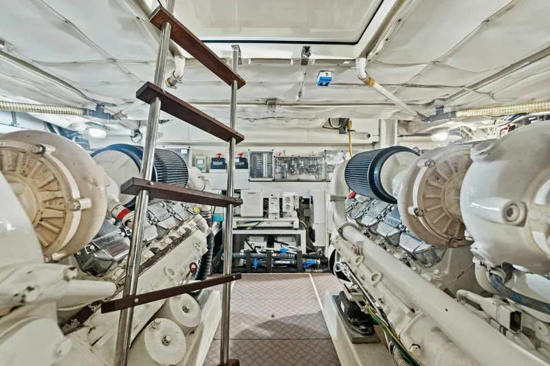 Slide: The Image of Ferretti Yachts 620 2013 - 59