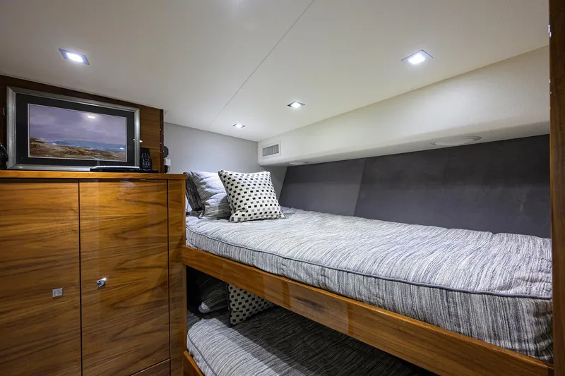 Slide: The Image of Viking 80 A SALT WEAPON - Guest Stateroom Bunks - 35