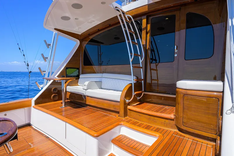 Slide: The Image of Viking 80 A SALT WEAPON - Cockpit Mezzanine - 61