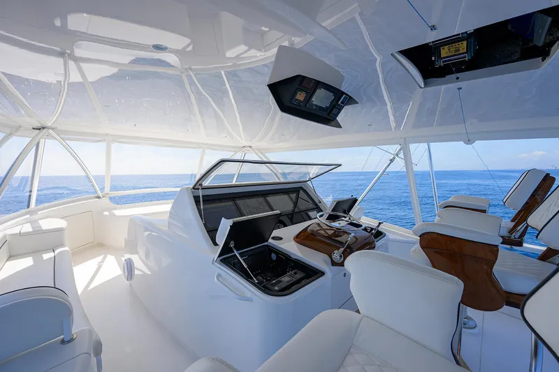 Slide: The Image of Viking 80 A SALT WEAPON - Helm Station - 65