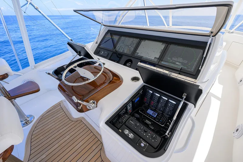 Slide: The Image of Viking 80 A SALT WEAPON - Helm Station - 67