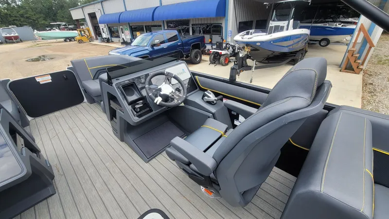 Slide: The Image of Manitou EXPLORE 22 MAX SWITCHBACK 2025 - 13