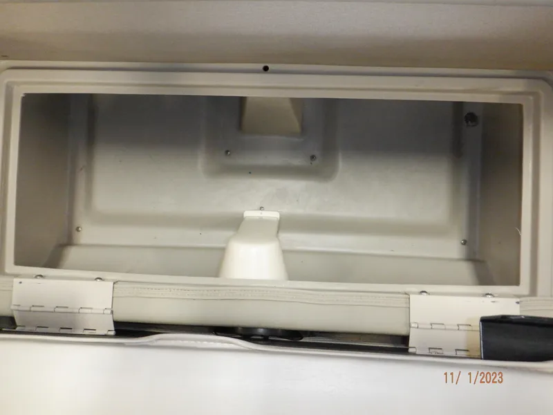 Slide: The Image of Sylvan Signature 8523 LZ 2013 - 52