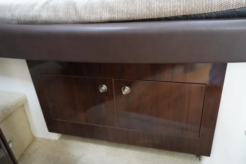 Slide: The Image of Sea Ray 330 Sundancer 2016 - 53