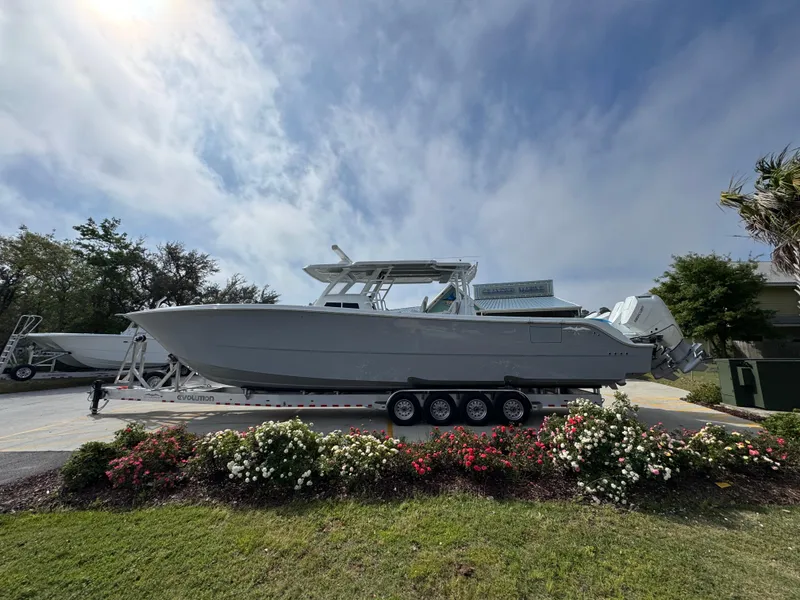 Slide: The Image of Invincible 46 Catamaran 2025 - 14