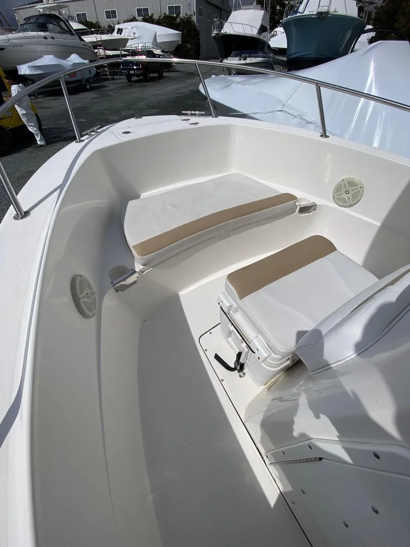 Slide: The Image of Edgewater 188CC 2014 - 4