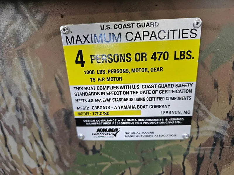 Slide: The Image of Capacity label on 2025 G3 Gator Tough 17 CC boat, max 4 persons or 470 lbs. - 16