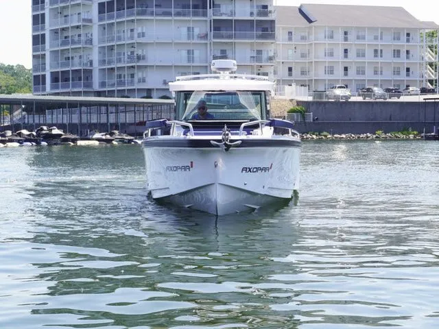 Slide: The Image of Axopar 29 XC Cross Cabin 2025 - 3