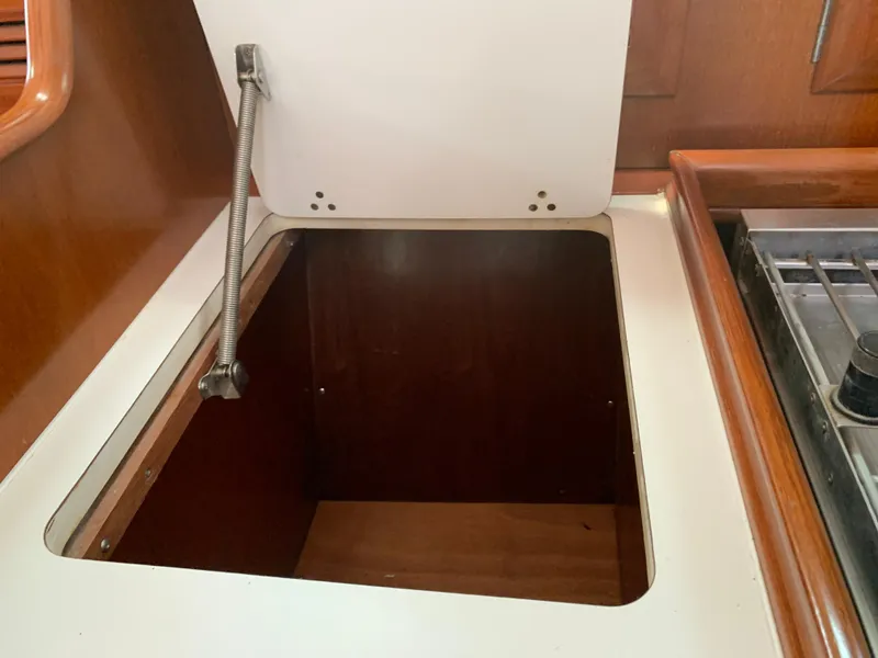 Slide: The Image of Beneteau Oceanis 461 2000 - 10