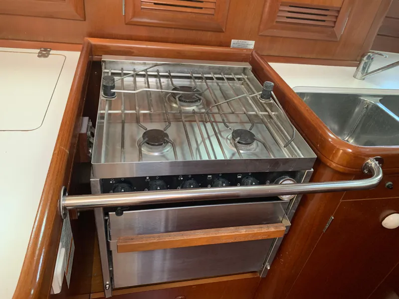 Slide: The Image of Beneteau Oceanis 461 2000 - 12