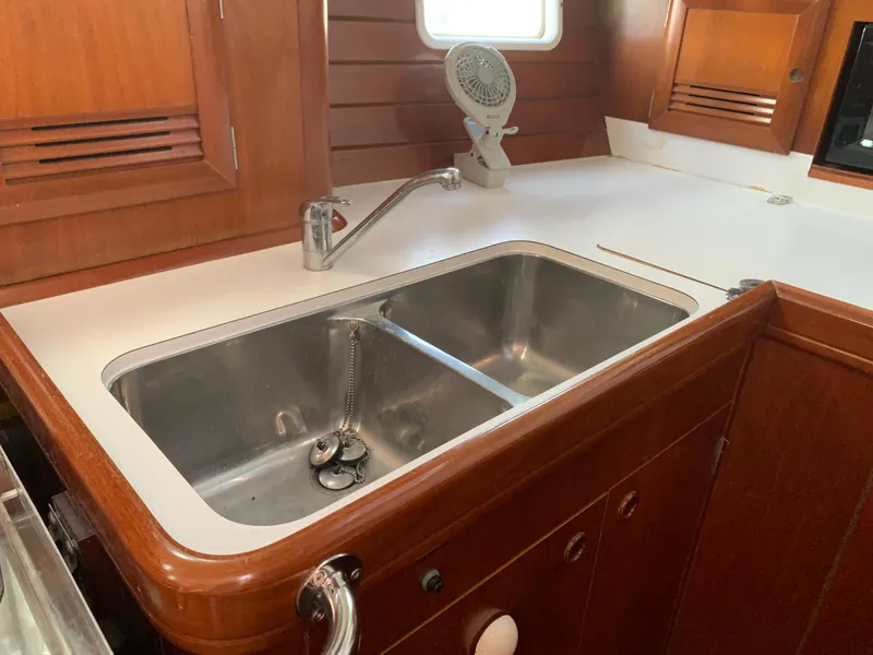 Slide: The Image of Beneteau Oceanis 461 2000 - 13