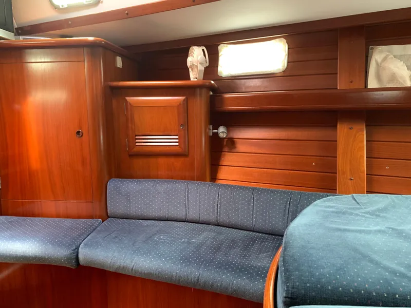 Slide: The Image of Beneteau Oceanis 461 2000 - 30