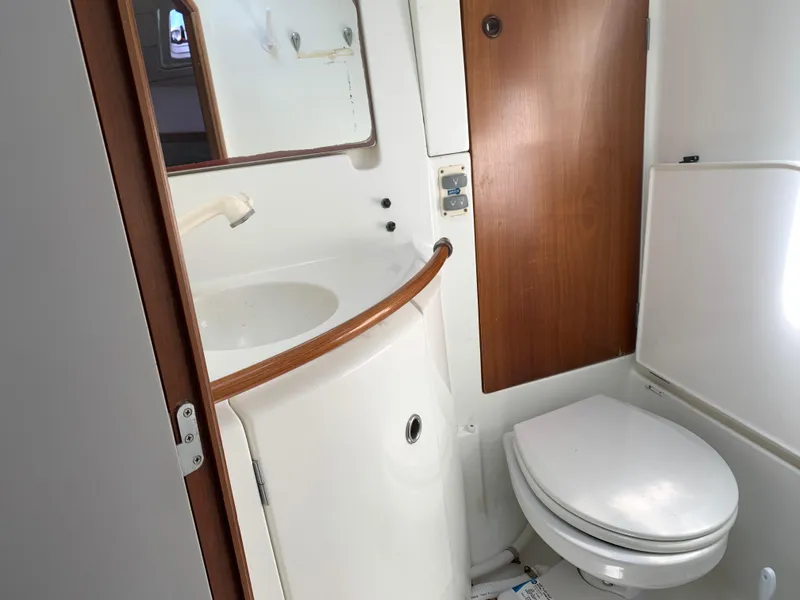 Slide: The Image of Beneteau Oceanis 461 2000 - 33