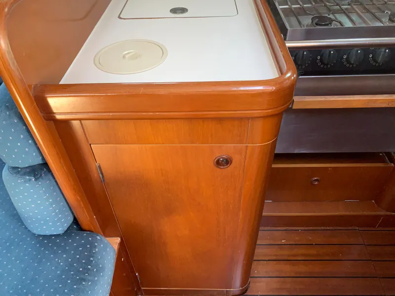 Slide: The Image of Beneteau Oceanis 461 2000 - 8