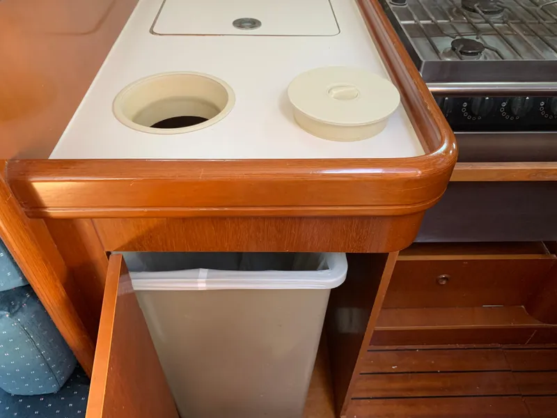 Slide: The Image of Beneteau Oceanis 461 2000 - 9