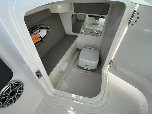 Slide: The Image of Chaparral 250 OSX 2023 - 5