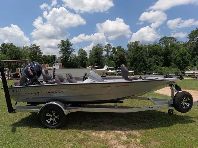 Slide: The Image of Xpress H17 2025 - 2