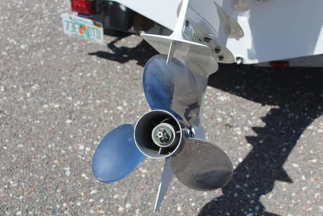 Slide: The Image of Pro-Line 24 Super Sport 2006 - 10